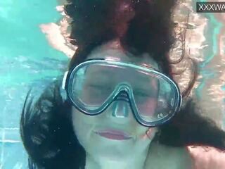 Minnie Manga and Eduard Cum in the Swimming Pool: adult video 72