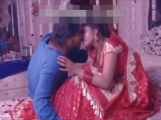 Indisk desi par på deras först natt kön filma - bara gift breda mademoiselle