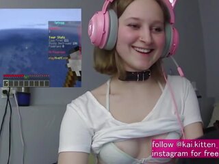 Gamer lassie Spanks for Every Respawn and Cums While Playing Minecraft adult movie vids