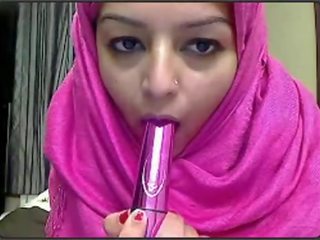 Muslim young lady super web kamera chatting