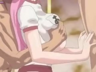 Malaki meloned anime konsorte makakakuha ng bibig puno