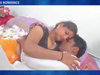 Første natt romantikk newly gift aunty - à¤à¥à¤¶à¥à¤²à¥ à¤ªà¤¹à¤²à¥ à¤°à¤¾à¤¤ - desi kort film-movie 2016