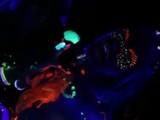 Abigail mac ja ava adams blacklight räpane video pidu