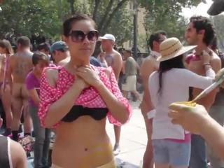 2014 mexico wnbr - naked women & men body painted in square