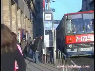 Søt barmfager blondt pupper grabbed rumpe famlet på buss del 1