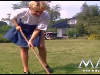 Amatir female gardener gets pounded outdoors bayan film vids