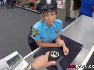 Booby polisi officer pounded by pawn man