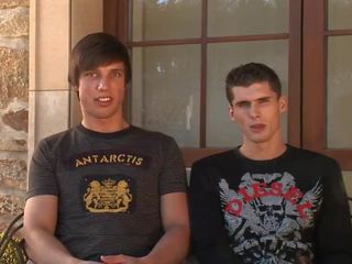 Two inviting dudes fuck for the first time