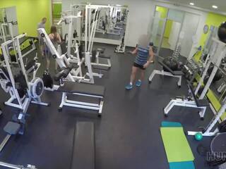 Hunt4k. naïf gym vibro a sexe film avec riche mâle