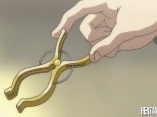 Hentai prietena cu biberon clamps devine inpulit