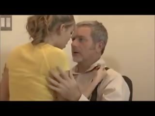 Детегледачка надуваема кукла: безплатно подвижен детегледачка мръсен филм vid 18