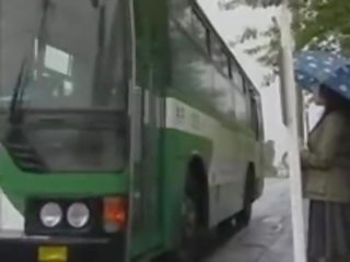 La autobus était si supérieur - japonais autobus 11 - les amoureux
