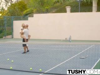 Tushy pertama anal untuk tenis pelajar aubrey bintang