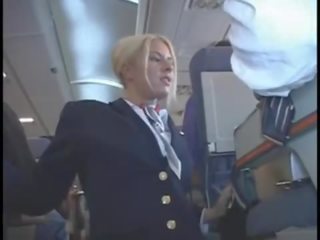 Riley evans amerikaly stüardessa sensational el bilen işlemek