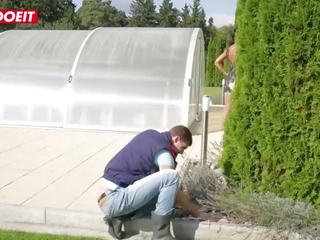 Letsdoeit - groovy Czech Ebony Wife Gets Nailed by Gardener's Big putz